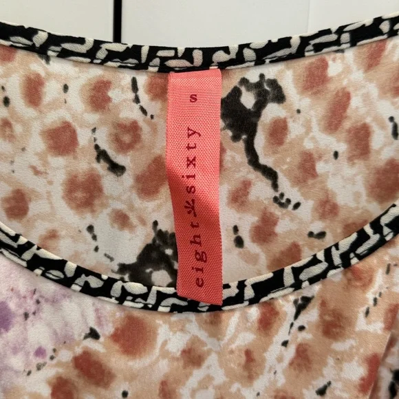 Eight Sixty Pattern Blouse - Picture 3 of 3